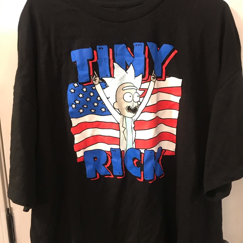Rick & Morty Tee